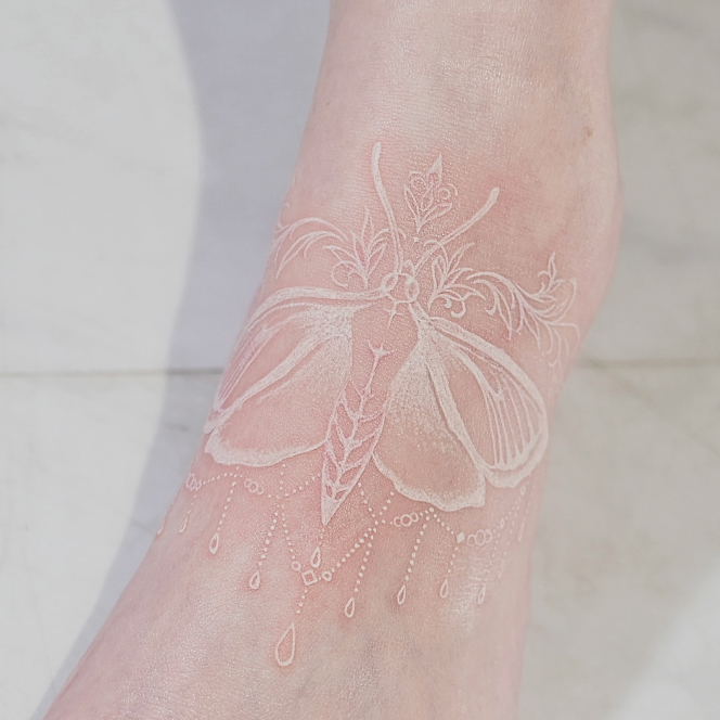 ホワイトタトゥー 2